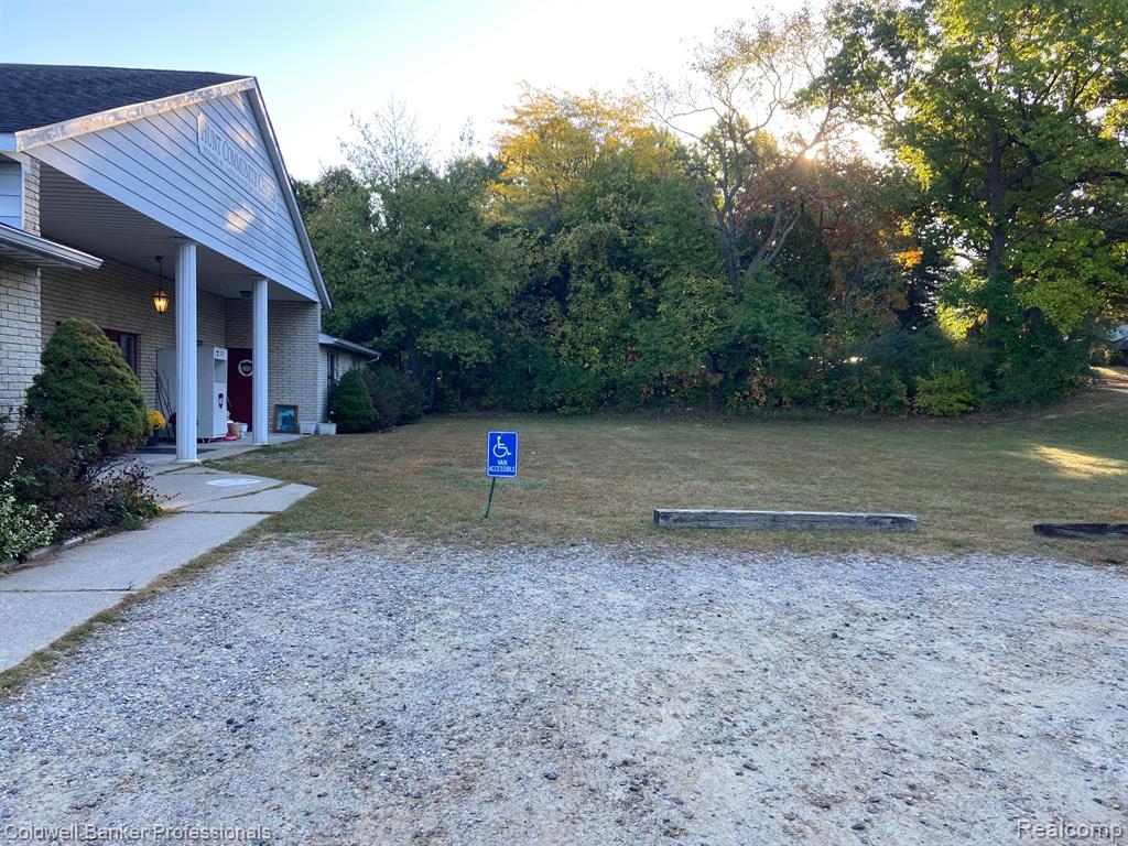 1284 Turrill Road, Lapeer, MI 48446 — Photo 2