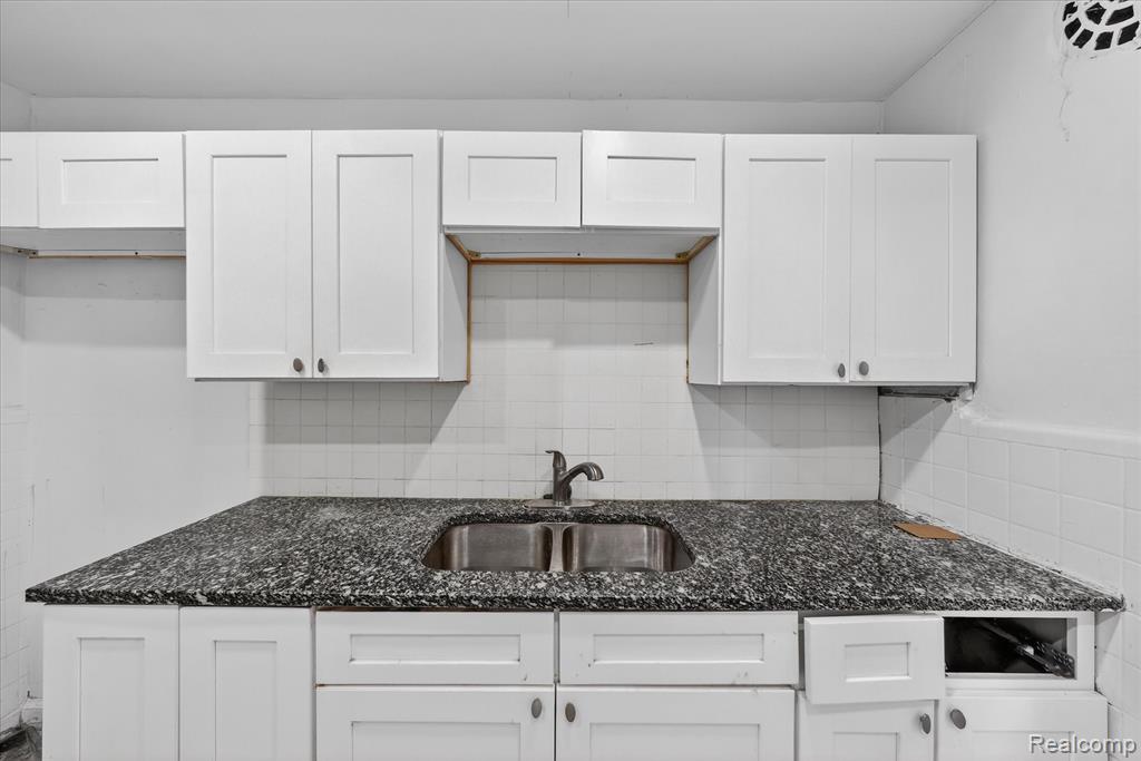 17540 Indiana Street, Detroit, MI 48221 — Photo 13