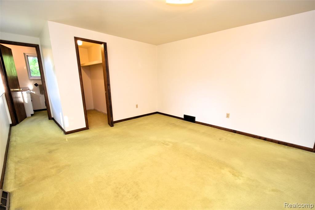 2356 Rochester Road, Leonard, MI 48367 — Photo 22