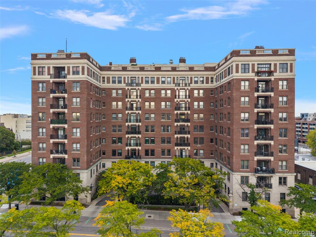 2900 E Jefferson Avenue, A3, Detroit, MI 48207