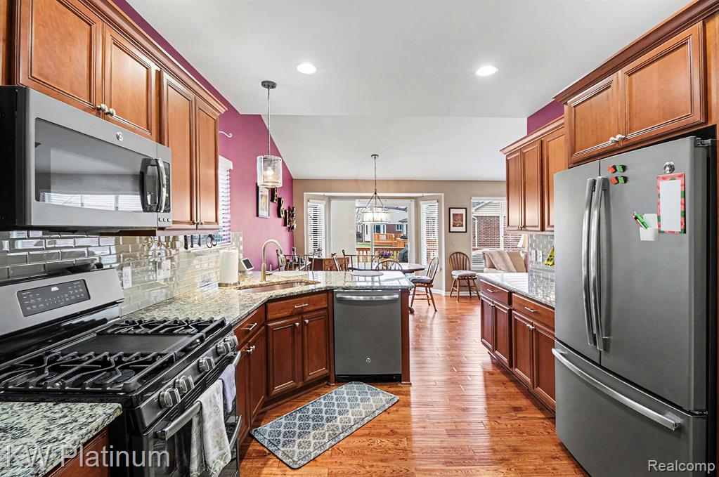 52458 Westfield Drive, Macomb, MI 48042 — Photo 8