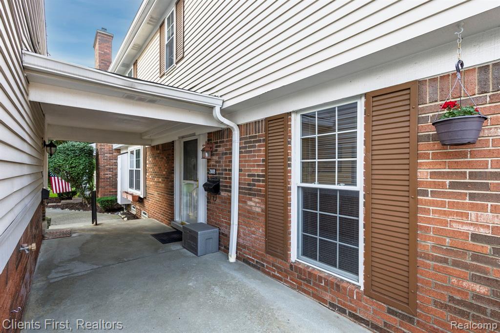20809 W Glen Haven Circle, Novi, MI 48167 — front exterior