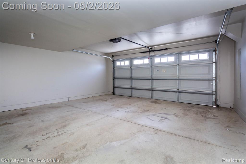 955 Sandalwood Drive, Troy, MI 48085 — Photo 39