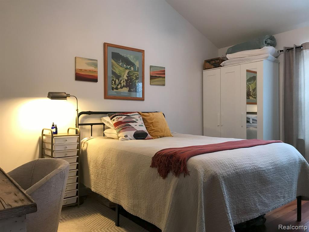756 FIELDSTONE Circle W, Chelsea, MI 48118 — Photo 16