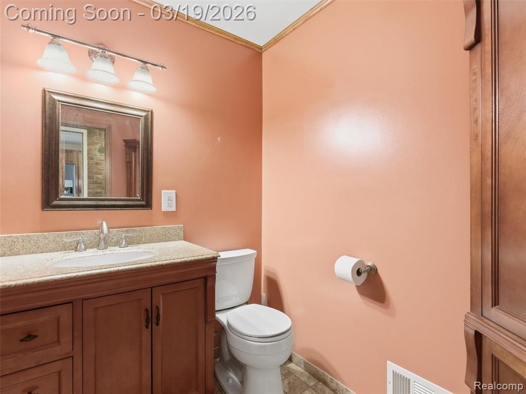 27320 Sunset Boulevard E, Lathrup Village, MI 48076 — Photo 23