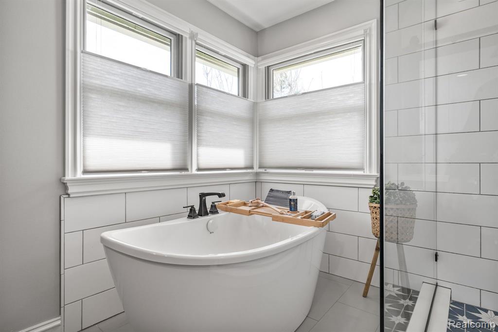411 CHERRY TREE Lane, Rochester Hills, MI 48306 — Photo 30