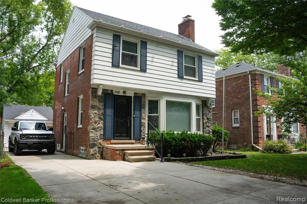 1168 N Vernier Road N, Grosse Pointe, MI 48236 — Photo 3