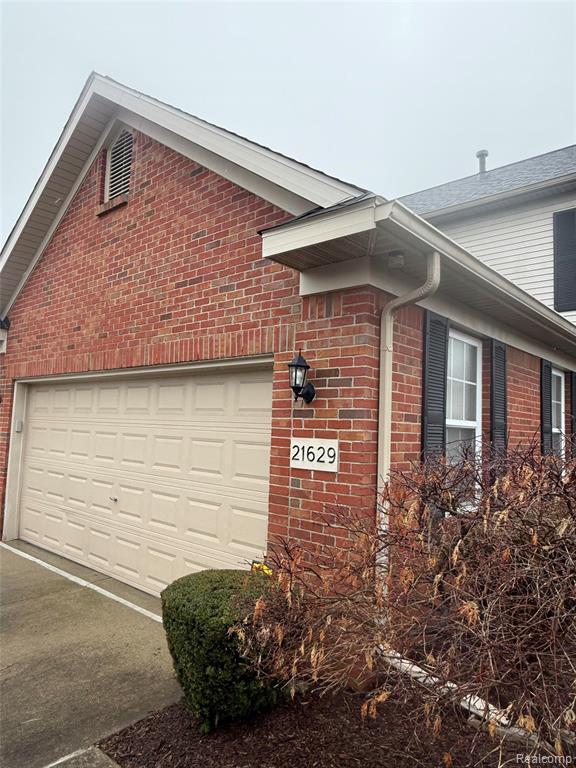 21629 Knights Lane, Trenton, MI 48183 — Photo 6