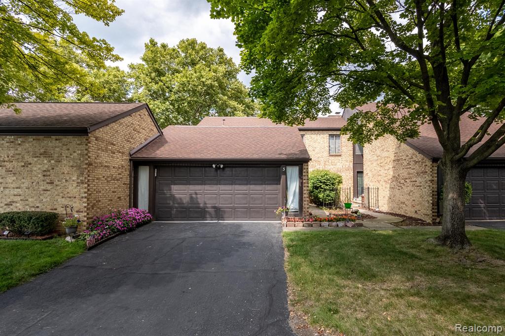 3 BLAIR Lane, Dearborn, MI 48120 — Photo 2