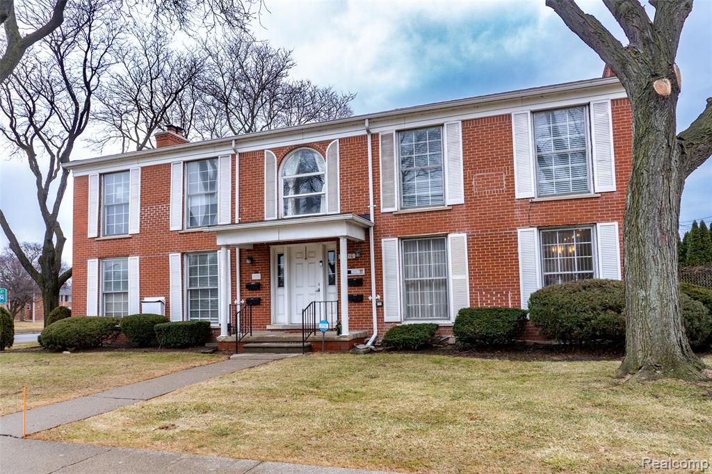 20210 Vernier Road, B, Harper Woods, MI 48225 — Photo 6