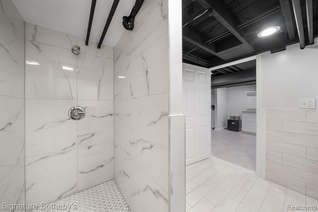 614 S PLEASANT Street, Royal Oak, MI 48067 — Photo 23