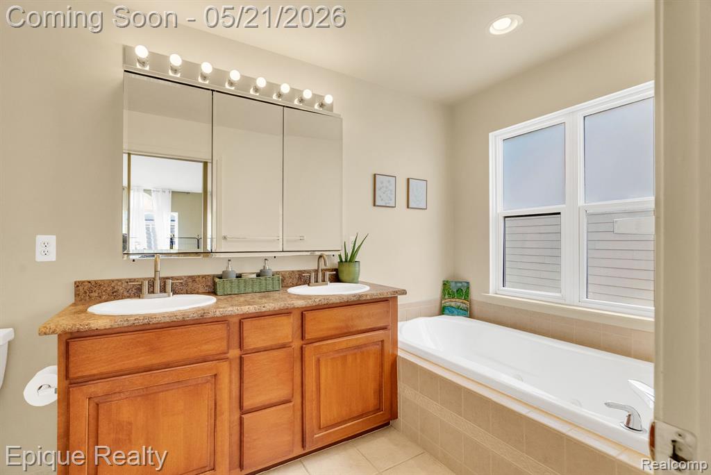43040 Emerson Way, Novi, MI 48377 — Photo 34