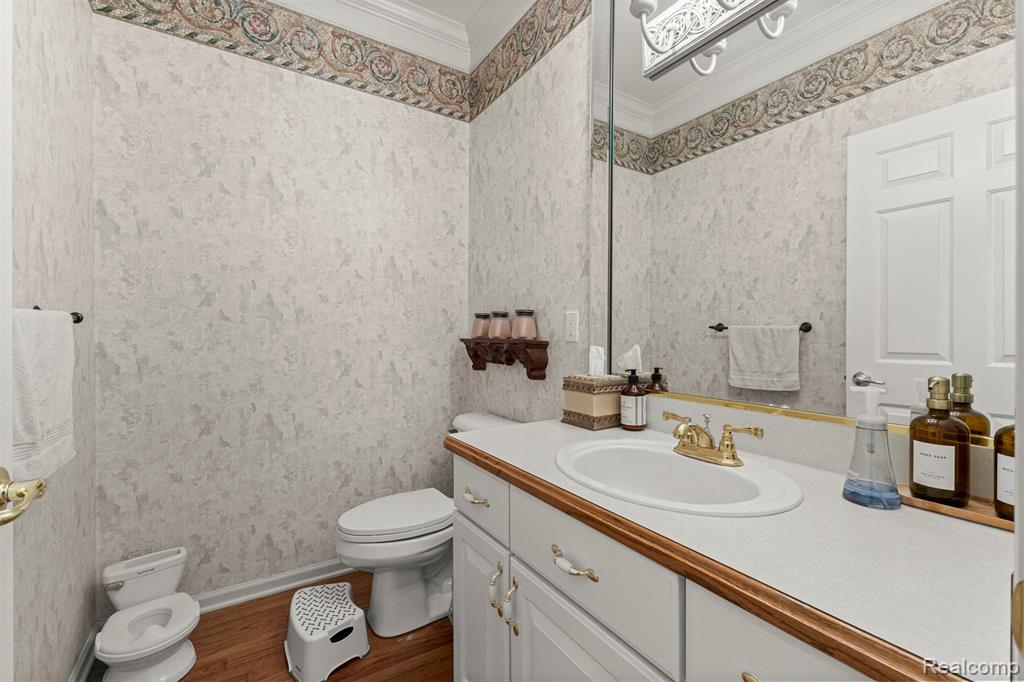 6 Bradford Court, Dearborn, MI 48126 — Photo 21