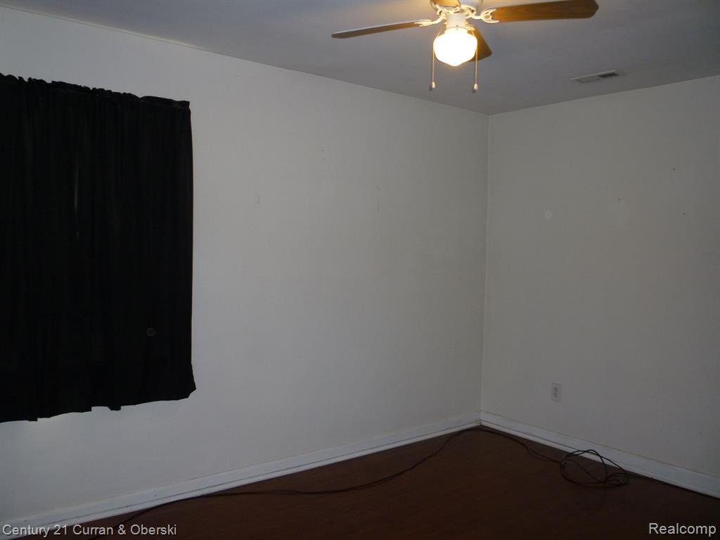3986 WESTPOINT Street, Dearborn Heights, MI 48125 — Photo 10