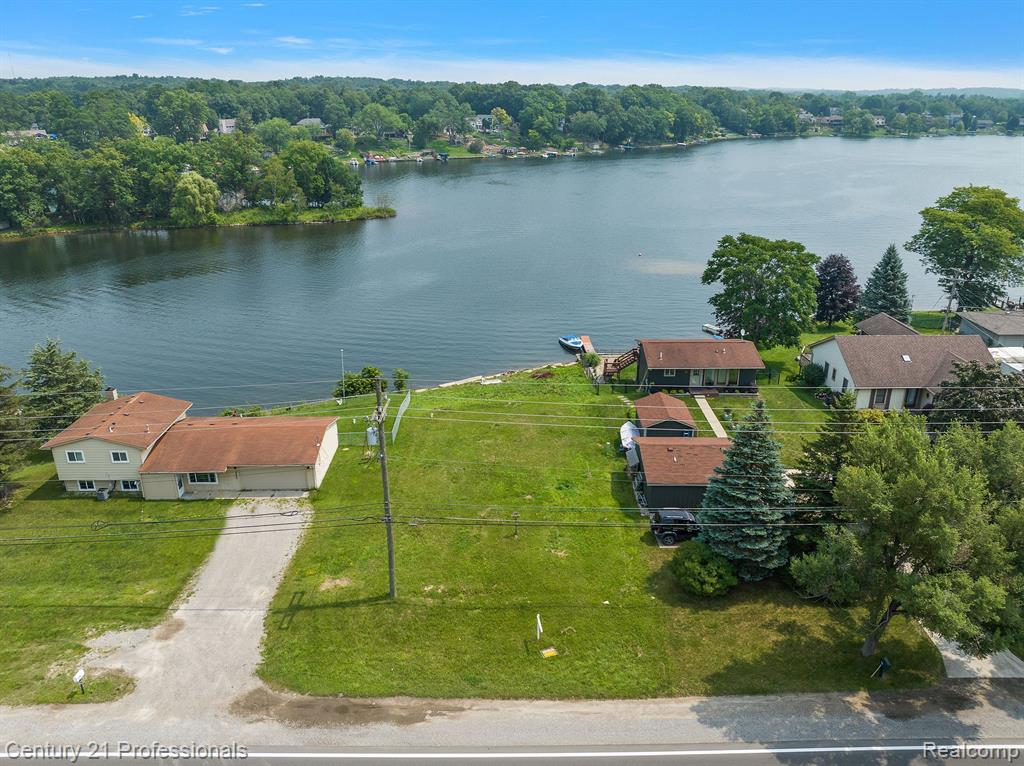 9876 Dixie Highway, Clarkston, MI 48348 — Photo 2
