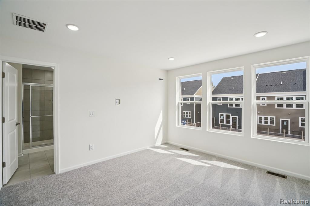 42827 Atwood Avenue, Novi, MI — Photo 21