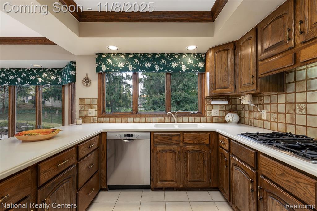 4822 Cider Hill Drive, Rochester, MI 48306 — Photo 22