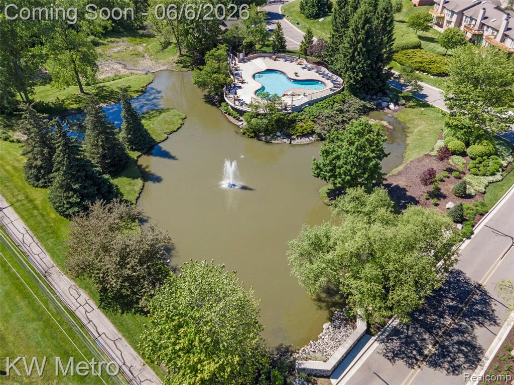 7348 Meadowridge Circle, West Bloomfield, MI — Photo 53