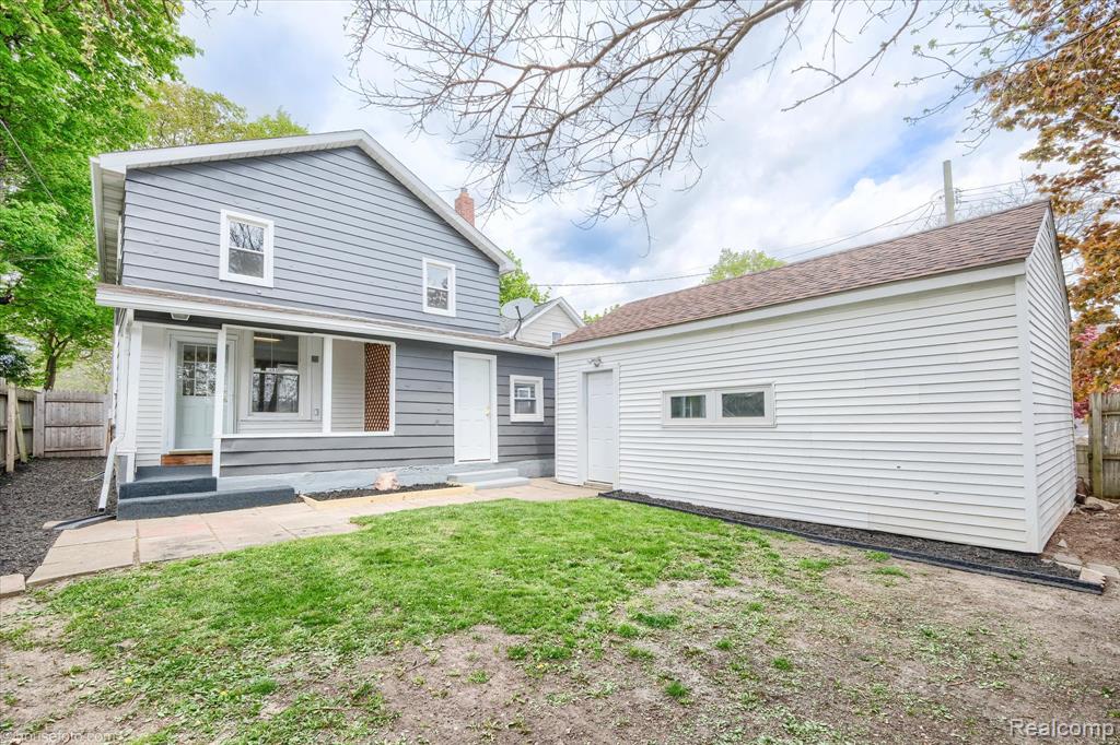 29 Law Street, Lapeer, MI 48446 — Photo 2