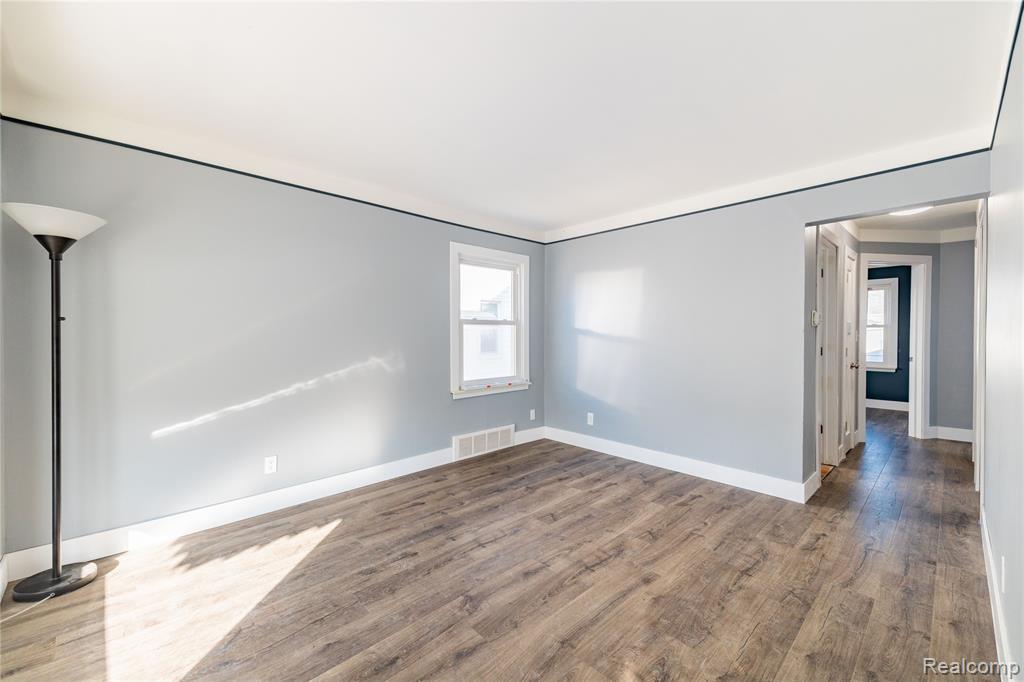 472 Mayflower Avenue, Lincoln Park, MI 48146 — Photo 7