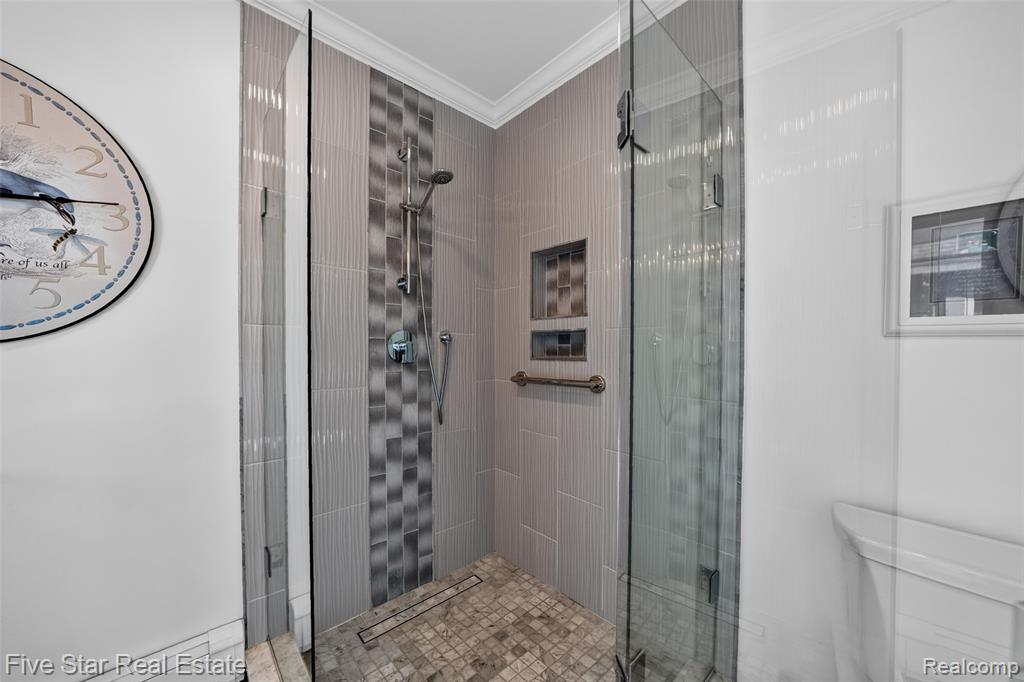 8931 Edgewood Park Drive, Commerce Twp, MI 48382 — Photo 34
