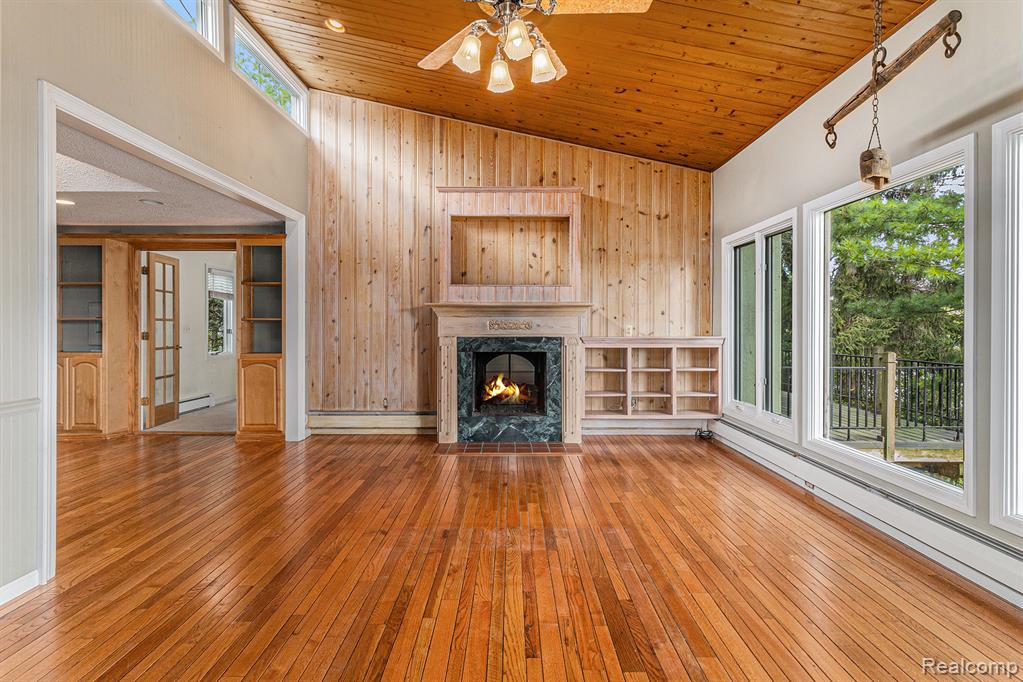 979 Abseguami Trail, Lake Orion, MI 48362 — Photo 5