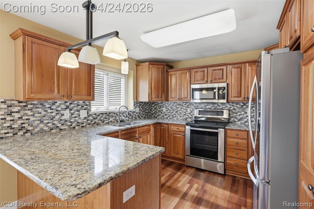 9211 Meadow Ridge Lane, Grand Blanc, MI 48439 — Photo 8