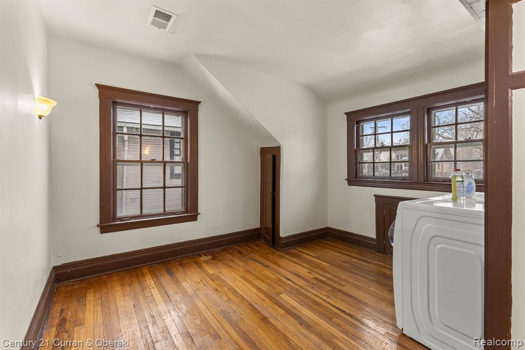 874 EDISON Street, Detroit, MI 48202 — Photo 15
