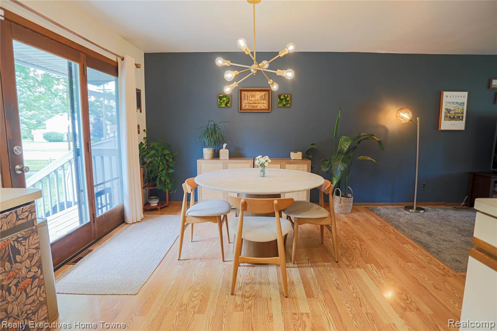 2687 Los Angeles Drive, Wolverine Lake, MI 48390 — Photo 19
