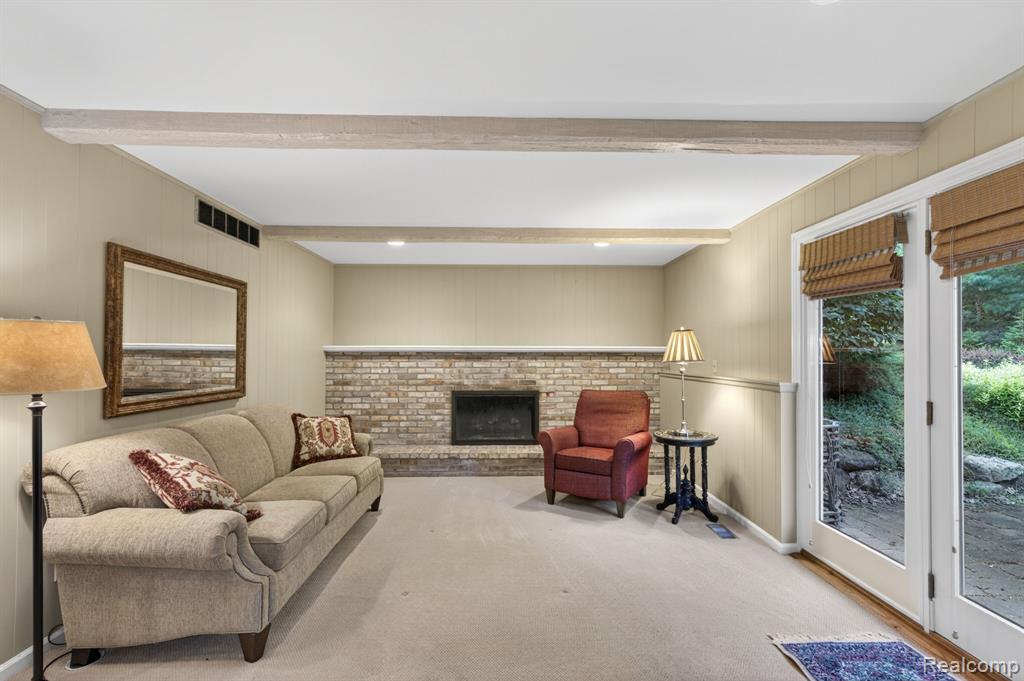 9144 Deer Park Court, Fenton, MI 48430 — Photo 28
