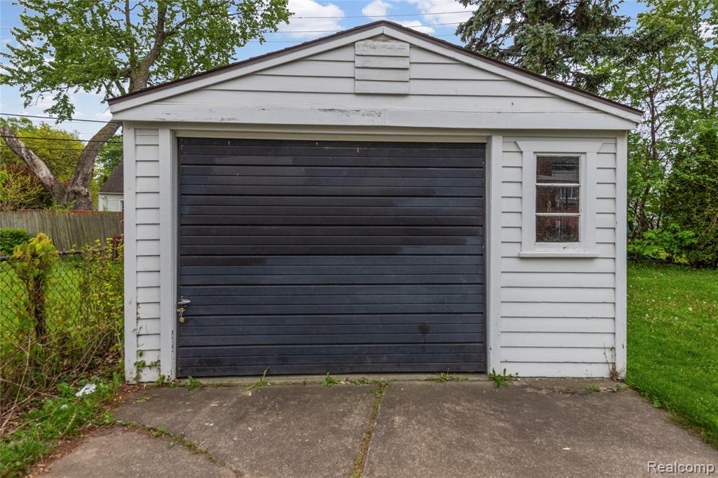 7218 Superior, Center Line, MI 48015 — Photo 22