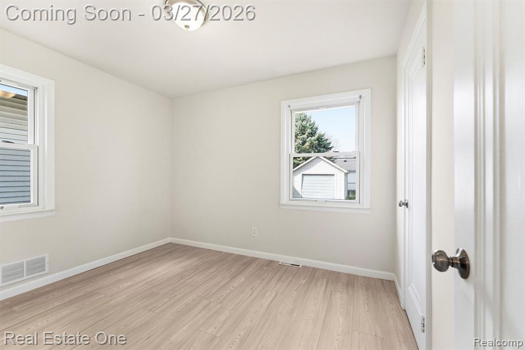 6778 Buckingham Avenue, Allen Park, MI 48101 — Photo 13