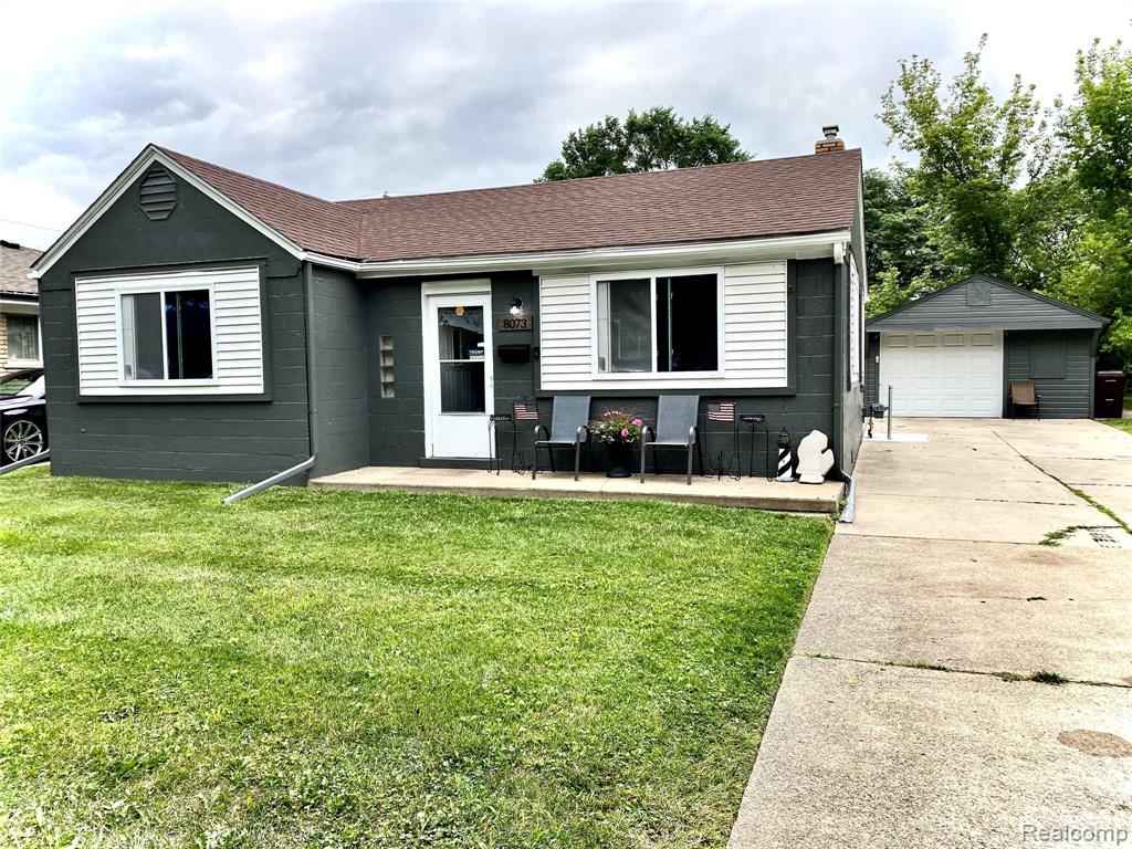 8073 Helen, Center Line, MI 48015 — Photo 2