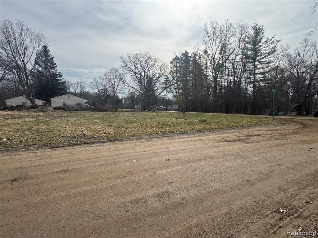 4235 Quick Road, Holly, MI 48442 — Photo 2