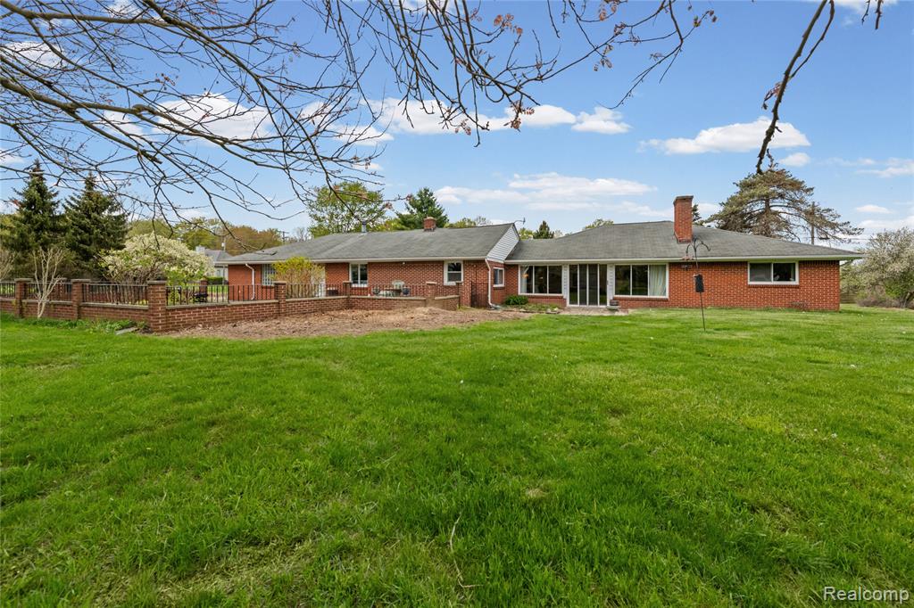 700 Townsend Road, Leonard, MI 48367 — Photo 24