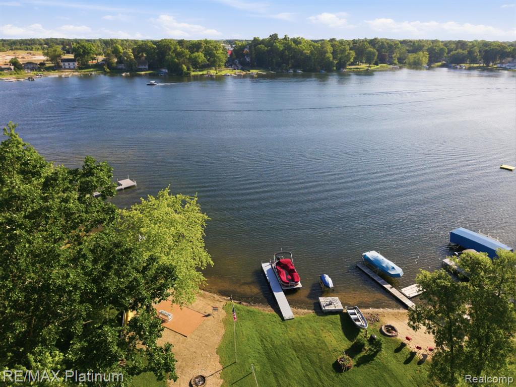 1612 S Hughes Road, Brighton, MI 48114 — Photo 48