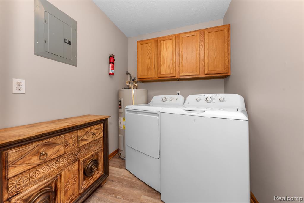 9624 Sawgrass Court, Belleville, MI 48111 — Photo 18