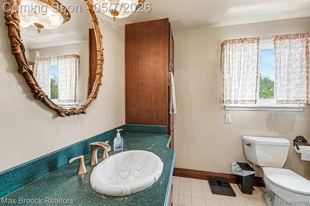9642 Sharon Street, Taylor, MI 48180 — Photo 12