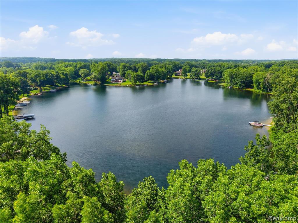 4040 Taggett Lake Drive, Highland, MI — Photo 53