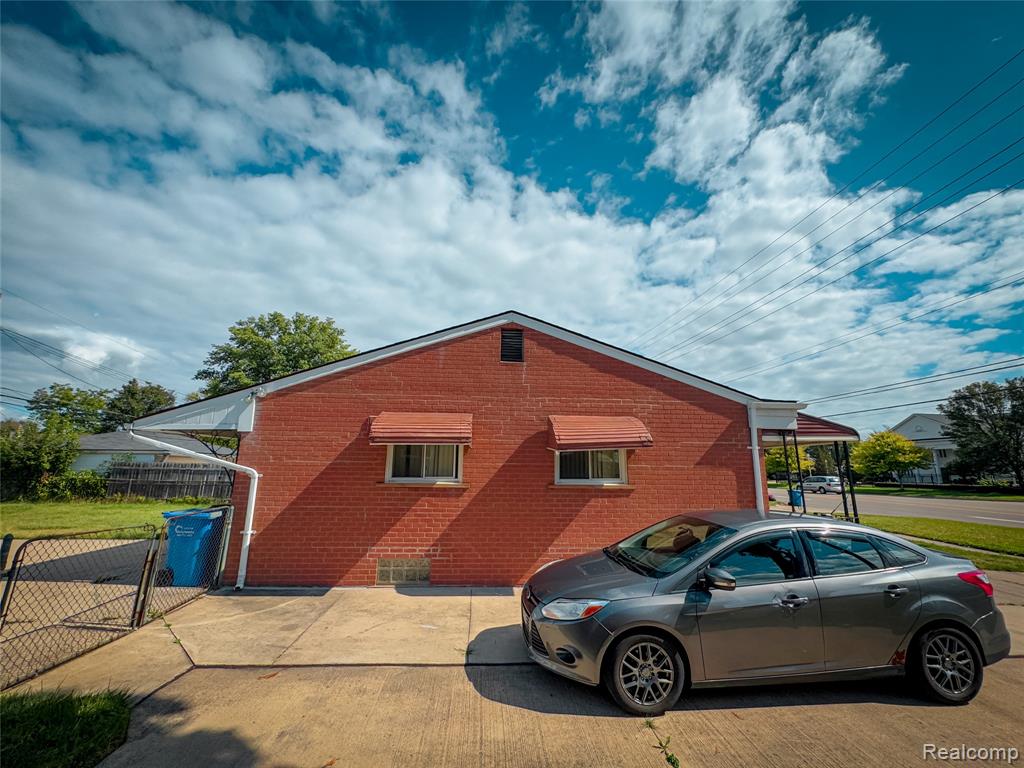 4801 E 13 Mile Road, Warren, MI 48092 — Photo 24