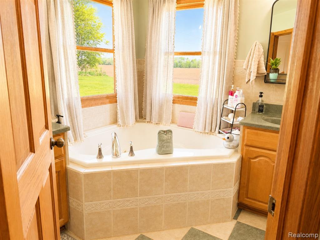 6860 Grand River Road, Bancroft, MI 48414 — Photo 16