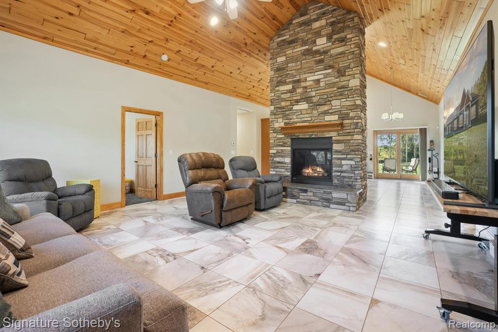 6300 Hazard Road, Oceola, MI 48430 — Photo 8