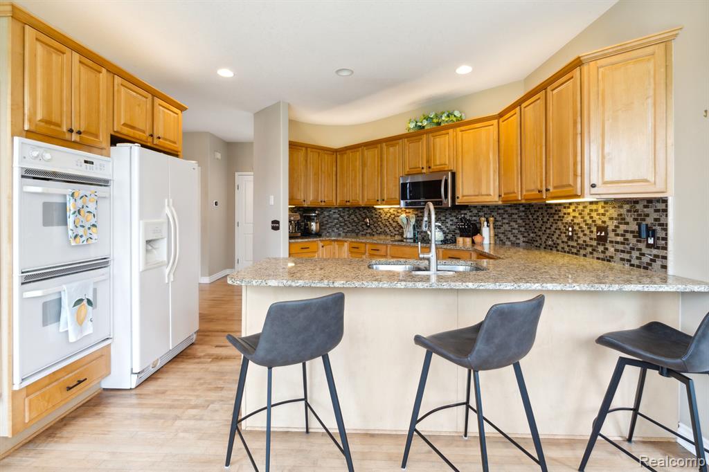 7520 FAIRVIEW Drive, Goodrich Vlg, MI — Photo 17