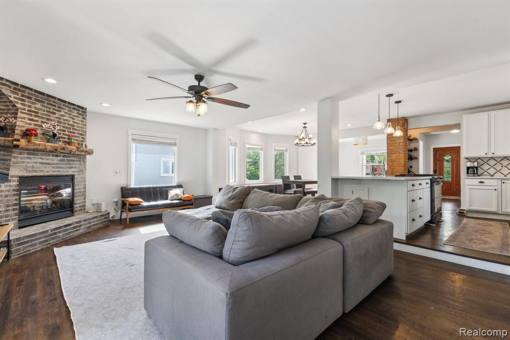 607 E LINCOLN Avenue, Royal Oak, MI 48067 — Photo 19