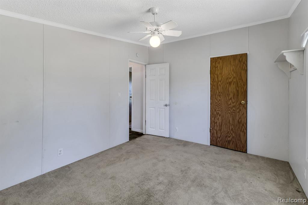 910 E MCARTHUR Street, Corunna, MI 48817 — Photo 23