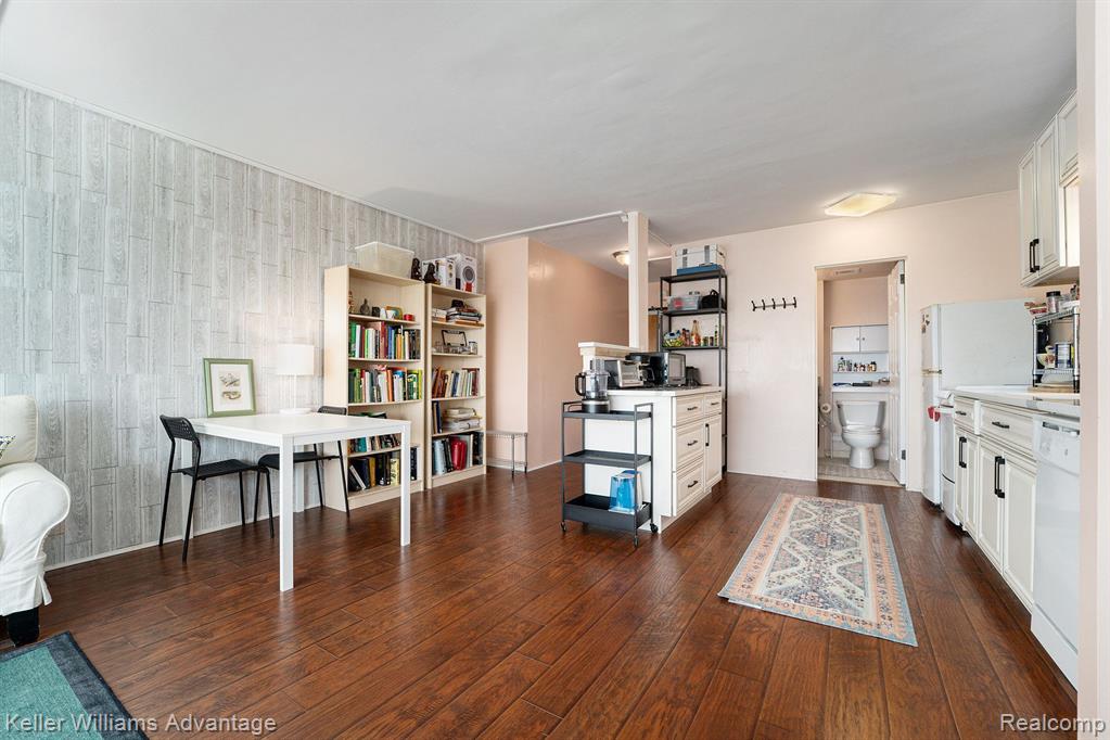 555 E WILLIAM Street, 12L, Ann Arbor, MI 48104 — Photo 13