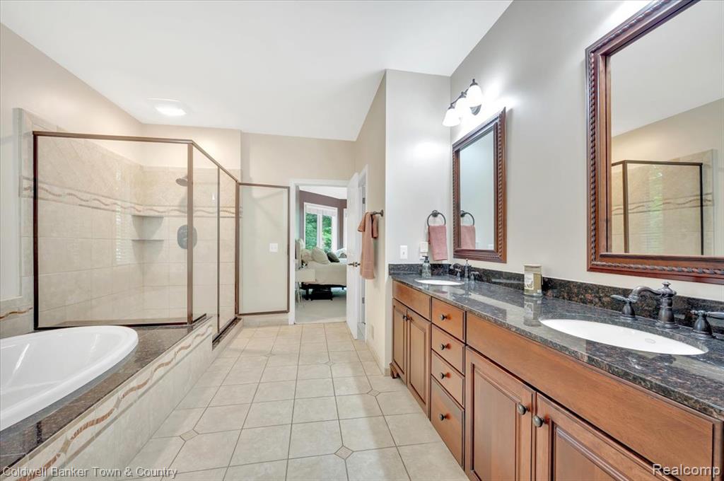 520 Iroquois Court, Oxford, MI 48371 — Photo 22