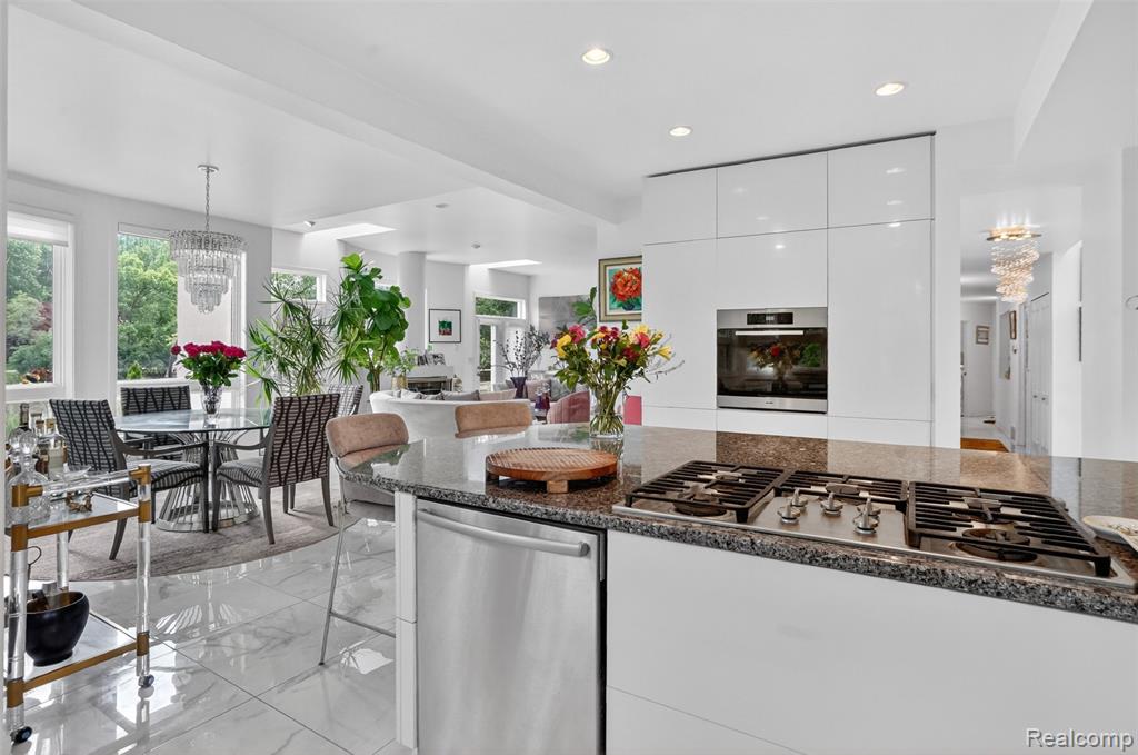 4845 Bryn Mawr Drive, Bloomfield Hills, MI 48301 — Photo 9