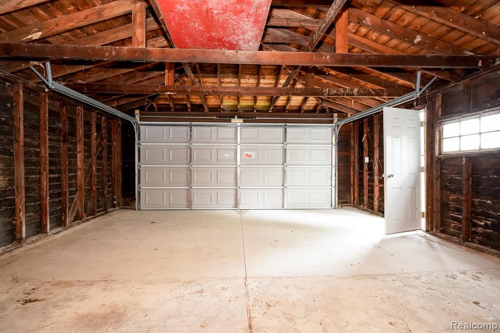 30644 HAYES Road, Roseville, MI 48066 — Photo 9