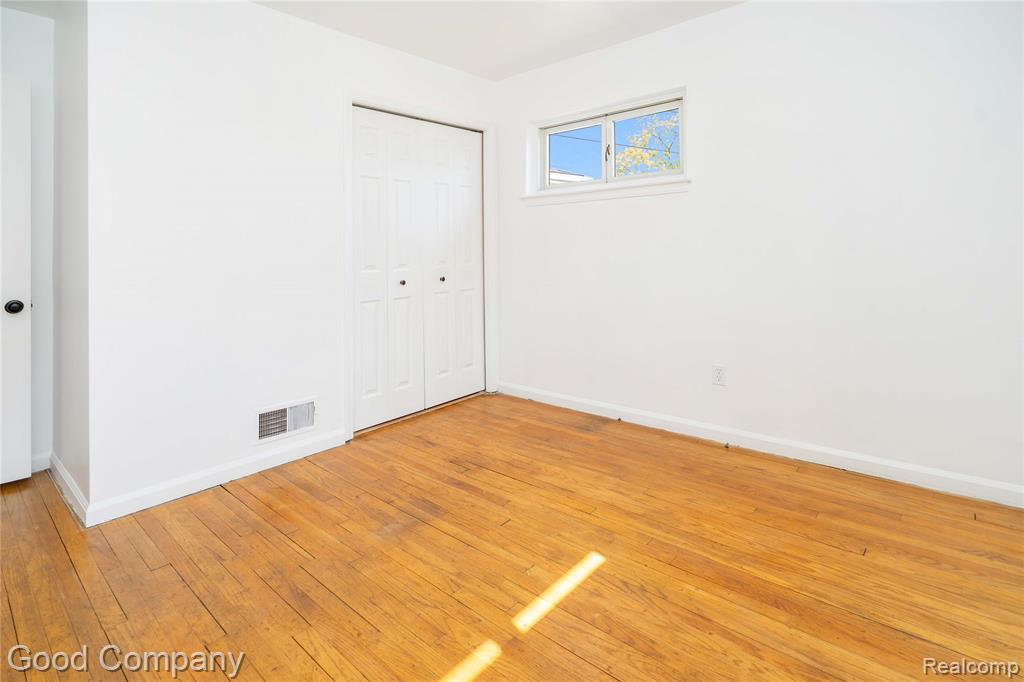 19915 Shady Lane Avenue, Saint Clair Shores, MI 48080 — Photo 12